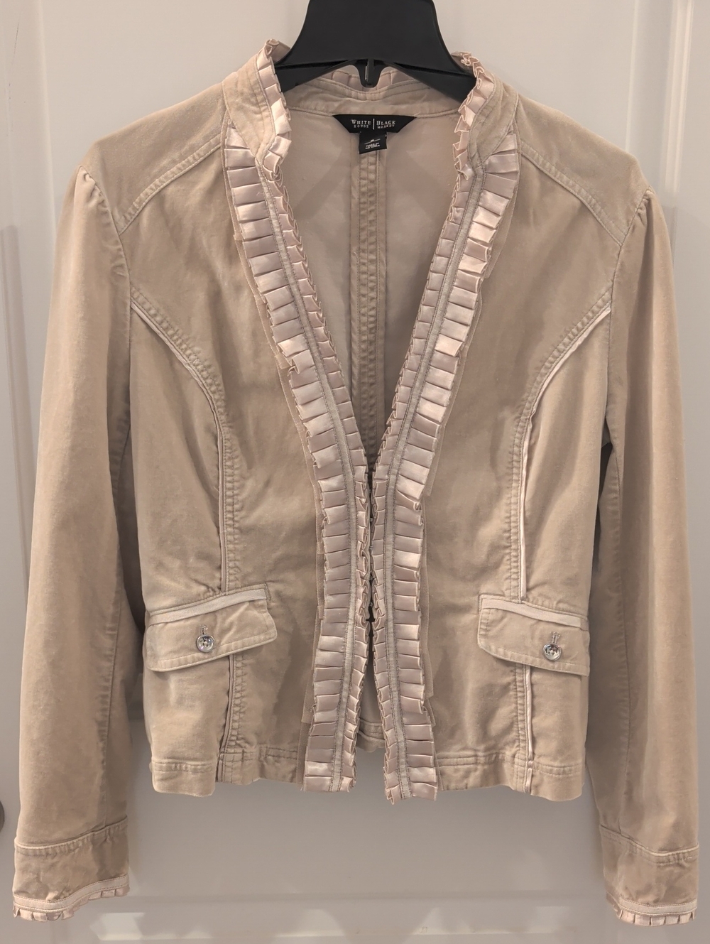 White House Black Market Creamy velvet Texture Ruffle Satin Trim Tailored Jacket